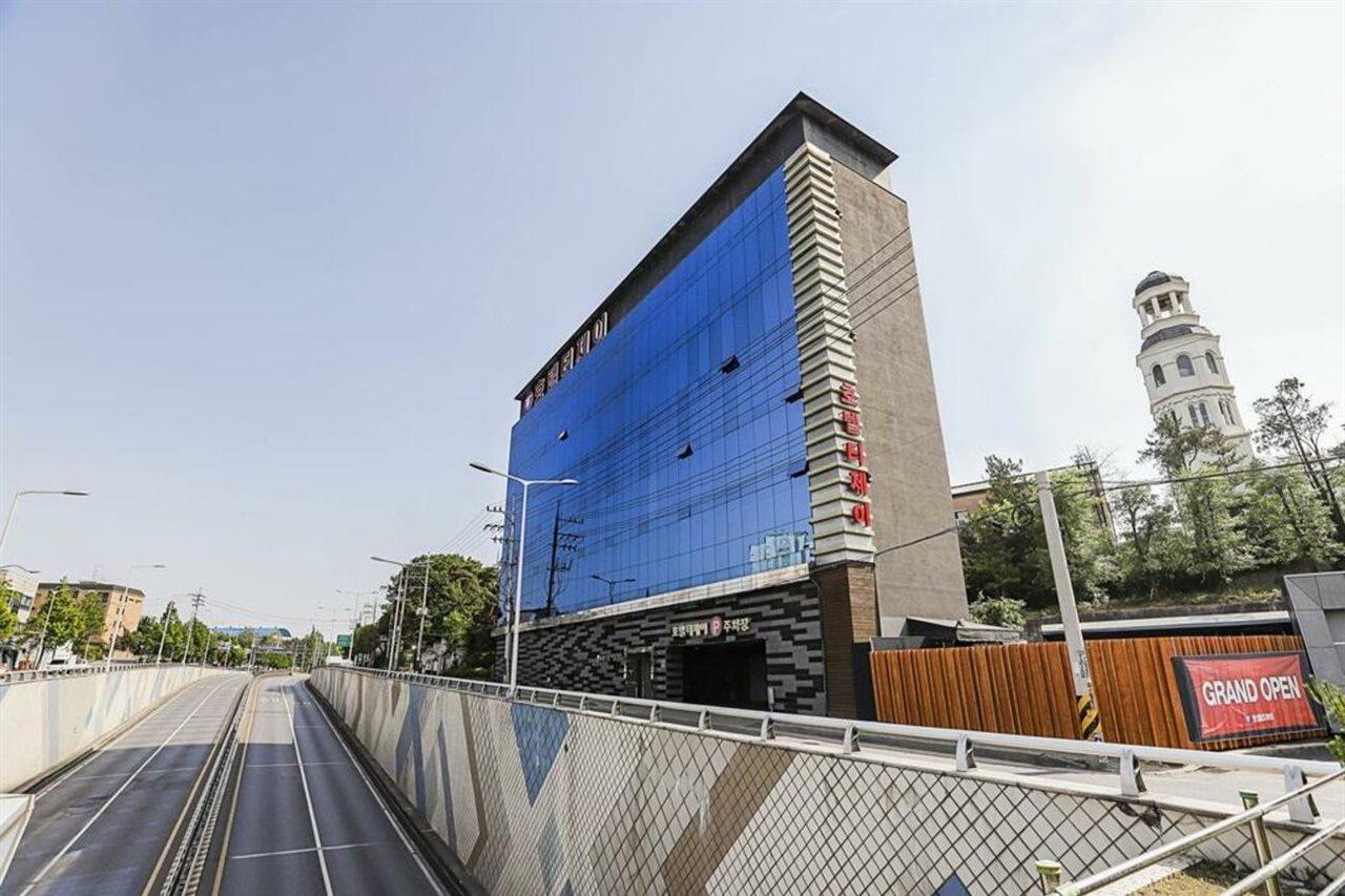 Hotel Tj 首爾 外观 照片